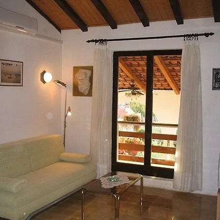 Vendégház Dady With A Large Covered Terrace 3*